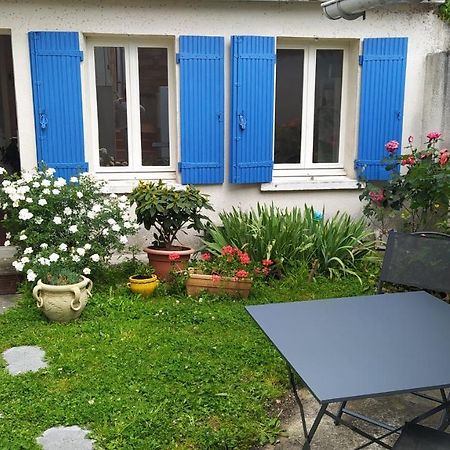 Le 5 Apartman Guîtres Kültér fotó